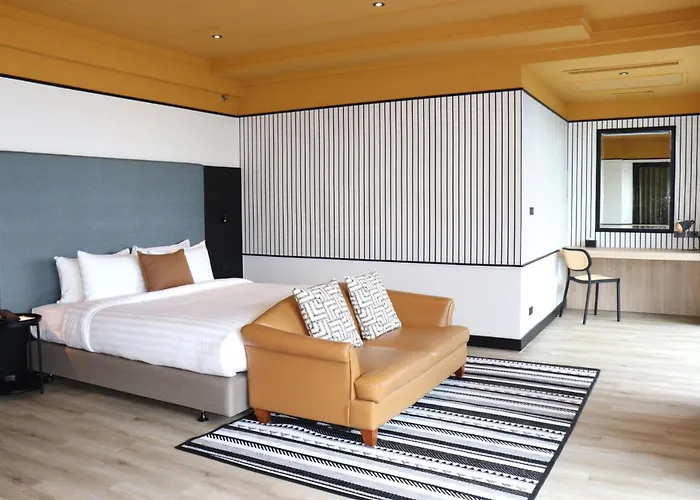The Quarter Saphankhwai By Uhg - Close To Chatuchak Market, Krung Thep Aphiwat Terminal Station-bangsue Grand Station 호텔 4*