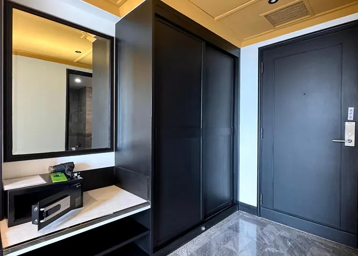 The Quarter Saphankhwai By Uhg - Close To Chatuchak Market, Krung Thep Aphiwat Terminal Station-bangsue Grand Station 호텔 4*